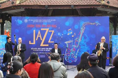 “Âm nhạc cuối tuần”: giai điệu Jazz hòa nhịp không gian sáng tạo Nhà Bát Giác