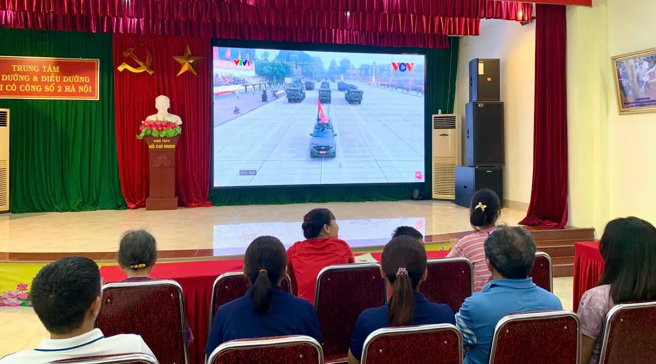 Người có công xúc động khi được xem trực tiếp Lễ Diễu binh, diễu hành tại sự kiện A80
