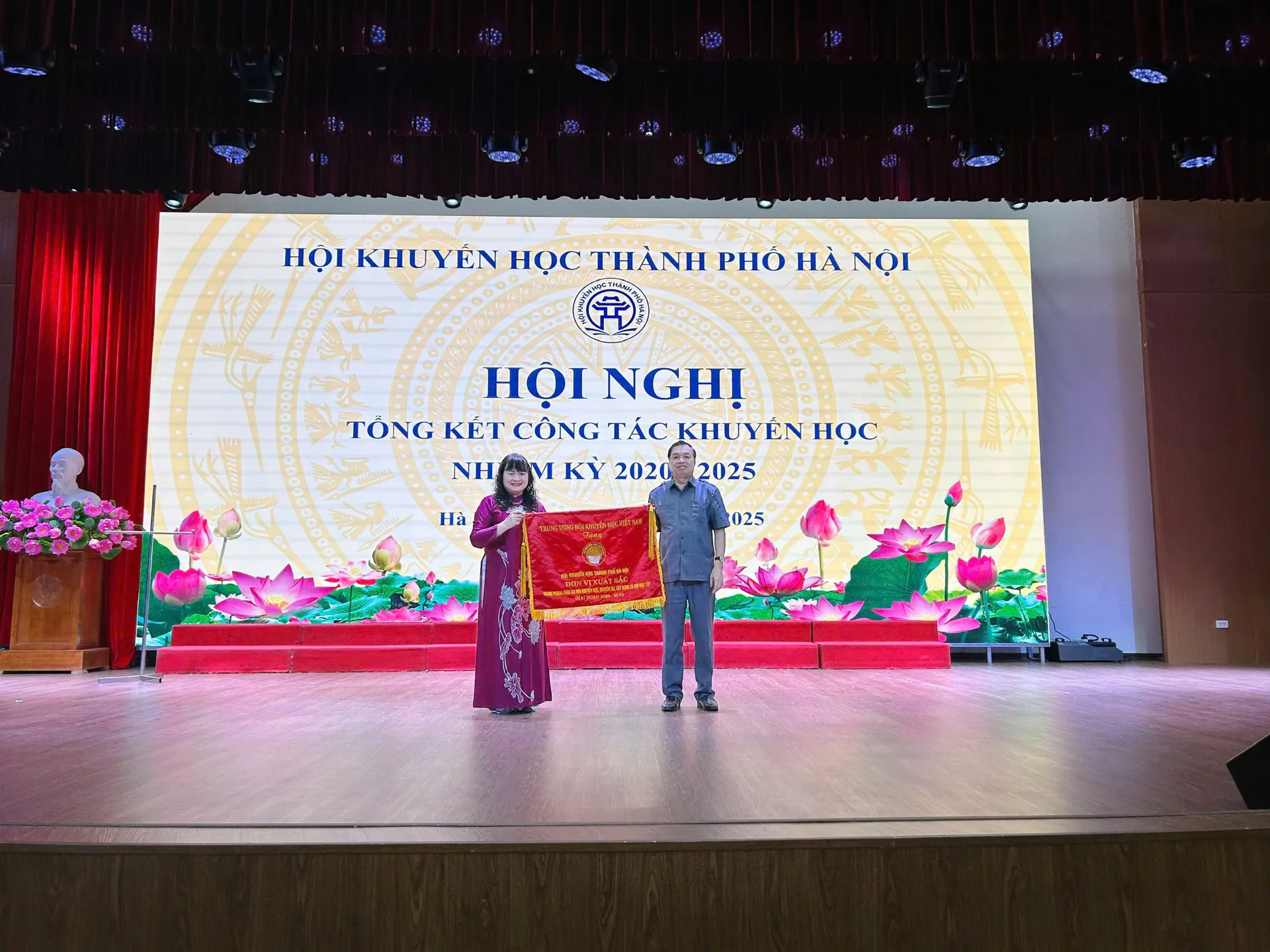 Phong trào khuyến học, khuyến tài, xây dựng xã hội học tập của Hà Nội có bước phát triển mới