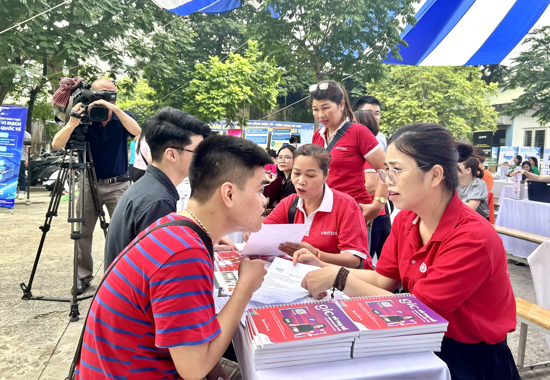 Trên 1.600 chỉ tiêu việc làm tại Ngày hội Tư vấn và giao dịch việc làm phường Cầu Giấy