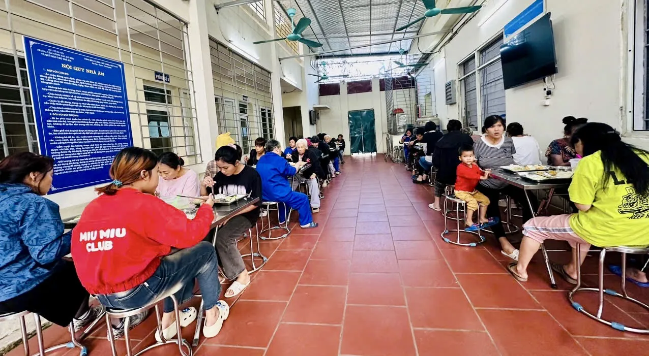 Hà Nội tập trung đưa người lang thang vào chăm sóc toàn diện 