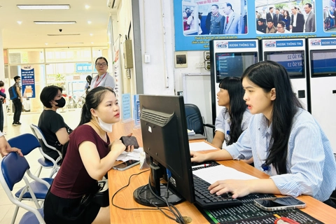 Các doanh nghiệp đang cần tuyển dụng gấp nhiều người lao động