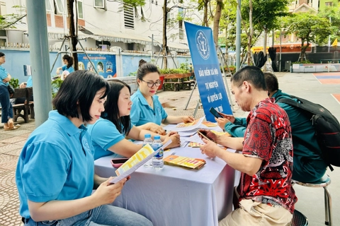 Đóng bảo hiểm xã hội tự nguyện 20 năm được nghỉ hưu ở tuổi 55, 60