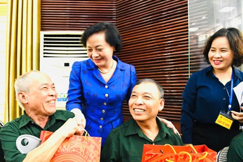 Hoàn thiện các chế độ ưu đãi người có công với cách mạng
