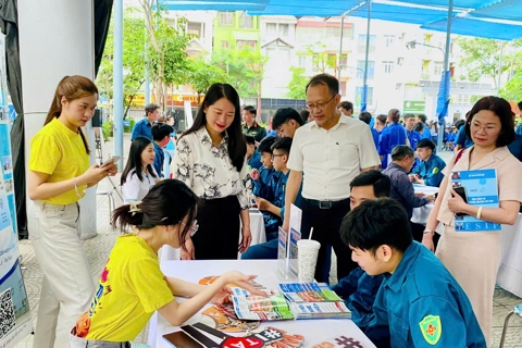 Nhiều ngành nghề “khát” nhân sự tại Hà Nội, thu nhập hấp dẫn
