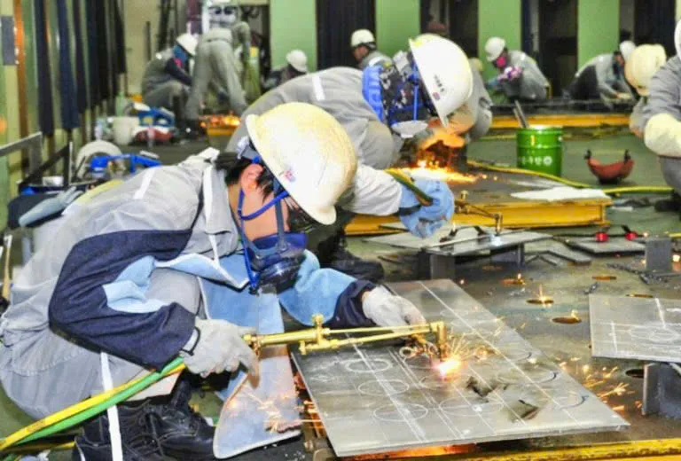 Cơ hội việc làm tại Hàn, Nhật với chính sách mới