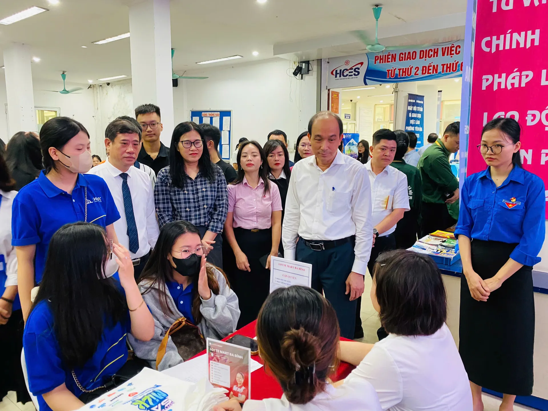 Hơn 2.100 chỉ tiêu tuyển dụng tại Ngày hội Tư vấn và giao dịch việc làm phường Yên Hòa