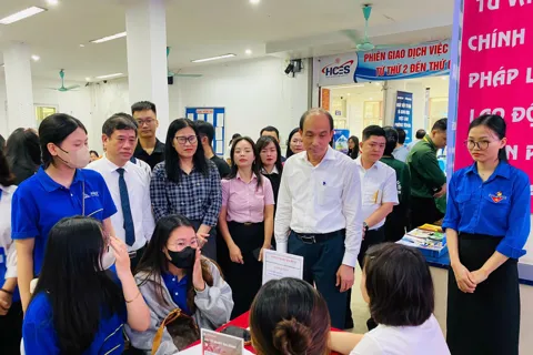Hơn 2.100 chỉ tiêu tuyển dụng tại Ngày hội Tư vấn và giao dịch việc làm phường Yên Hòa