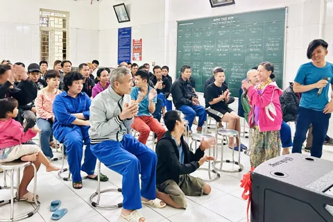 Âm nhạc và tri thức góp phần giúp người lang thang tái hòa nhập cộng đồng