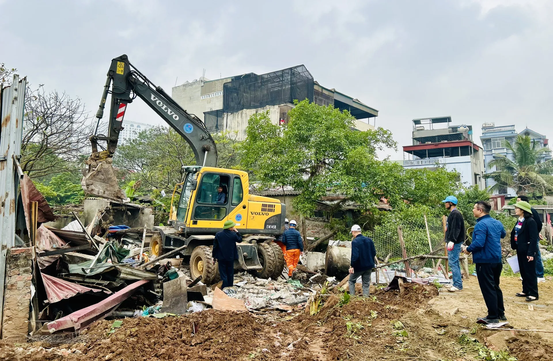 Phường Hoàng Mai cưỡng chế thu hồi đất thực hiện Dự án nối từ Khu đô thị Đồng Tàu đến đường Giải Phóng