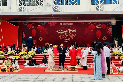 “Sắc xuân Hoàng Mai 2026” đưa bài học vào đời sống qua trải nghiệm thực tế