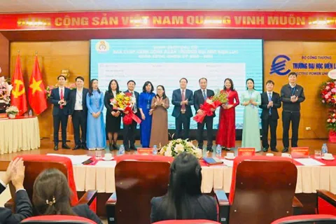 Công đoàn Trường Đại học Điện lực: chăm lo quyền lợi người lao động song hành với sáng tạo khoa học