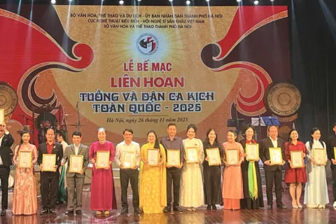 Bế mạc Liên hoan Tuồng và Dân ca kịch toàn quốc năm 2025