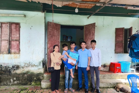 Hỗ trợ đột xuất cho trẻ em mắc bệnh giảm tiểu cầu vô căn