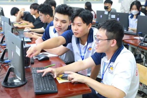 Trường Cao đẳng nghề Công nghiệp Hà Nội tiếp nhận dự án “Tự tin lập nghiệp”