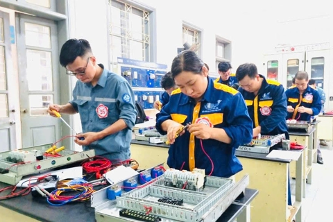 Hội thi Thợ giỏi TP Hà Nội năm 2025: tôn vinh 11 nghề với nhiều giải thưởng giá trị
