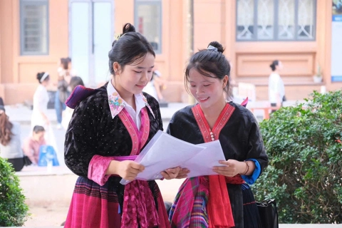 Hà Nội hỗ trợ gạo đối với học sinh Trường Phổ thông dân tộc nội trú