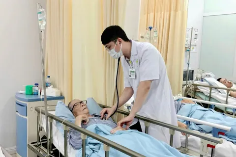 Kiến nghị xem xét hộ khó khăn được hỗ trợ đóng bảo hiểm y tế
