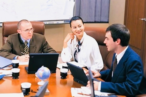 Nhiều trường hợp người nước ngoài được miễn Giấy phép lao động tại Hà Nội