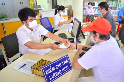 Đóng bảo hiểm xã hội tự nguyện trước năm 2021 được hưởng lương hưu khi đủ 55 tuổi