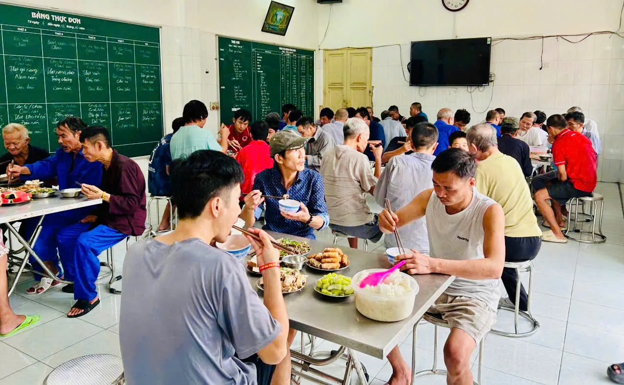 Ngôi nhà thứ hai giúp người lang thang xin ăn tái hòa nhập cộng đồng