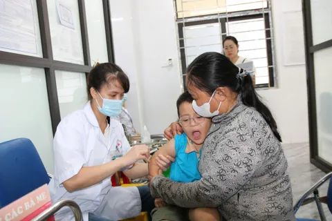 Hà Nội tiêm chủng mở rộng giai đoạn 2026-2028 với nhiều chỉ tiêu và vaccine mới