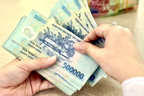 Người lao động được tạm ứng tiền lương khi nghỉ phép