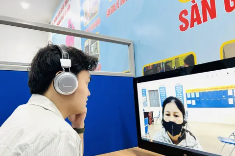 Hà Nội rút ngắn 8 ngày giải quyết thủ tục cho thuê lại lao động