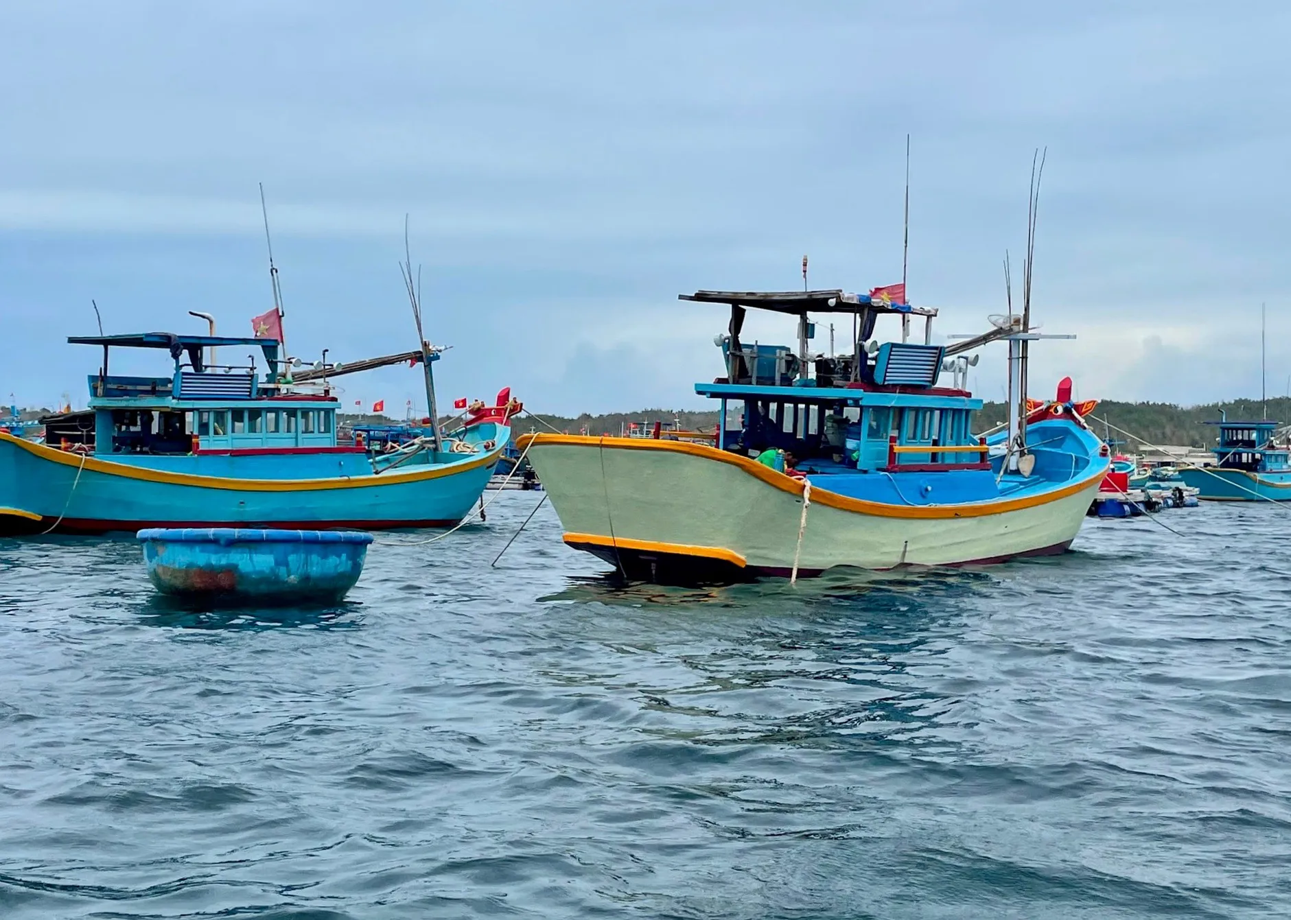 Chủ động ứng phó áp thấp nhiệt đới trên Biển Đông