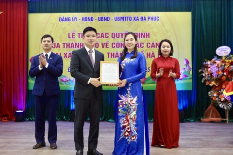 Công bố Quyết định thành lập xã Đa Phúc và trao quyết định về công tác nhân sự