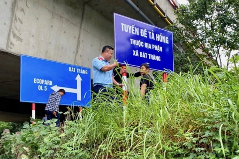Hà Nội: cắm biển ranh giới đê điều tại các xã, phường mới
