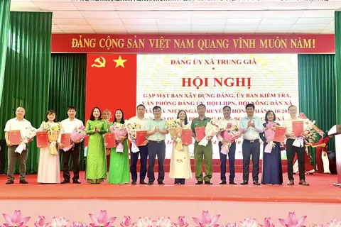 Xã Trung Giã: bổ sung 10 đồng chí tham gia Ban Chấp hành Đảng bộ xã nhiệm kỳ 2025-2030