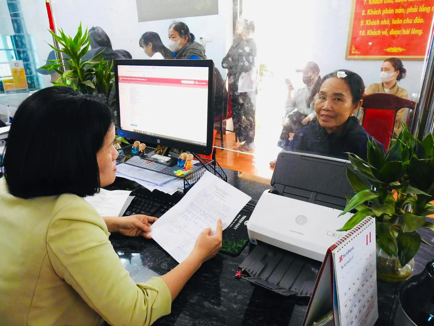 Hiệu quả tổ chức chính quyền địa phương hai cấp tại xã Trung Giã