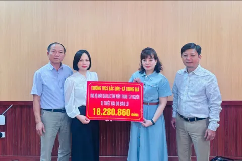 Xã Trung Giã: hơn 500 triệu đồng ủng hộ bà con vùng lũ miền Trung - Tây Nguyên