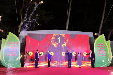 Khai mạc “Phiên chợ xanh - Kết nối tiêu dùng cùng Hợp tác xã”