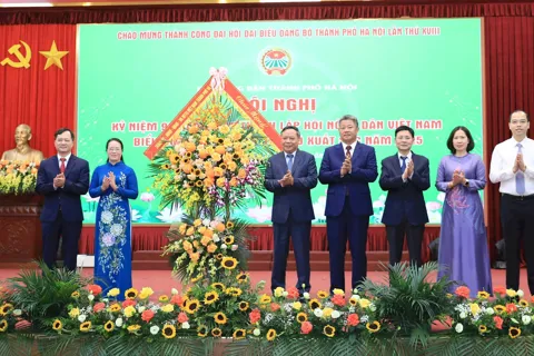 Phó Bí thư Thường trực Thành uỷ Hà Nội Nguyễn Văn Phong: xây dựng nông thôn thành những miền quê đáng sống