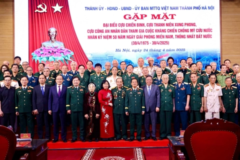 Hà Nội gặp mặt các nhân chứng lịch sử nhân kỷ niệm 50 năm Giải phóng miền Nam, thống nhất đất nước
