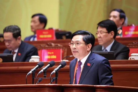 Đấu tranh phòng, chống tham nhũng là nhiệm vụ quan trọng, thường xuyên, cấp bách, lâu dài