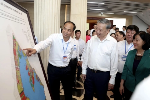 Tổng Bí thư Tô Lâm: cán bộ phải chủ động đến với dân, hỗ trợ và phục vụ Nhân dân
