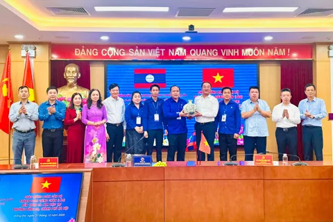 Tuổi trẻ hai Thủ đô vun đắp tình đoàn kết đặc biệt Việt Nam – Lào