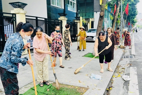 Các phường mới tổng vệ sinh chào đón ngày đầu tiên vận hành chính quyền địa phương 2 cấp