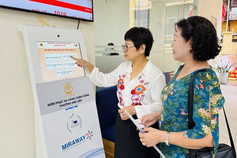 Phường Kim Liên: Chủ động vận hành, tăng chuyển đổi số để phục vụ tốt người dân