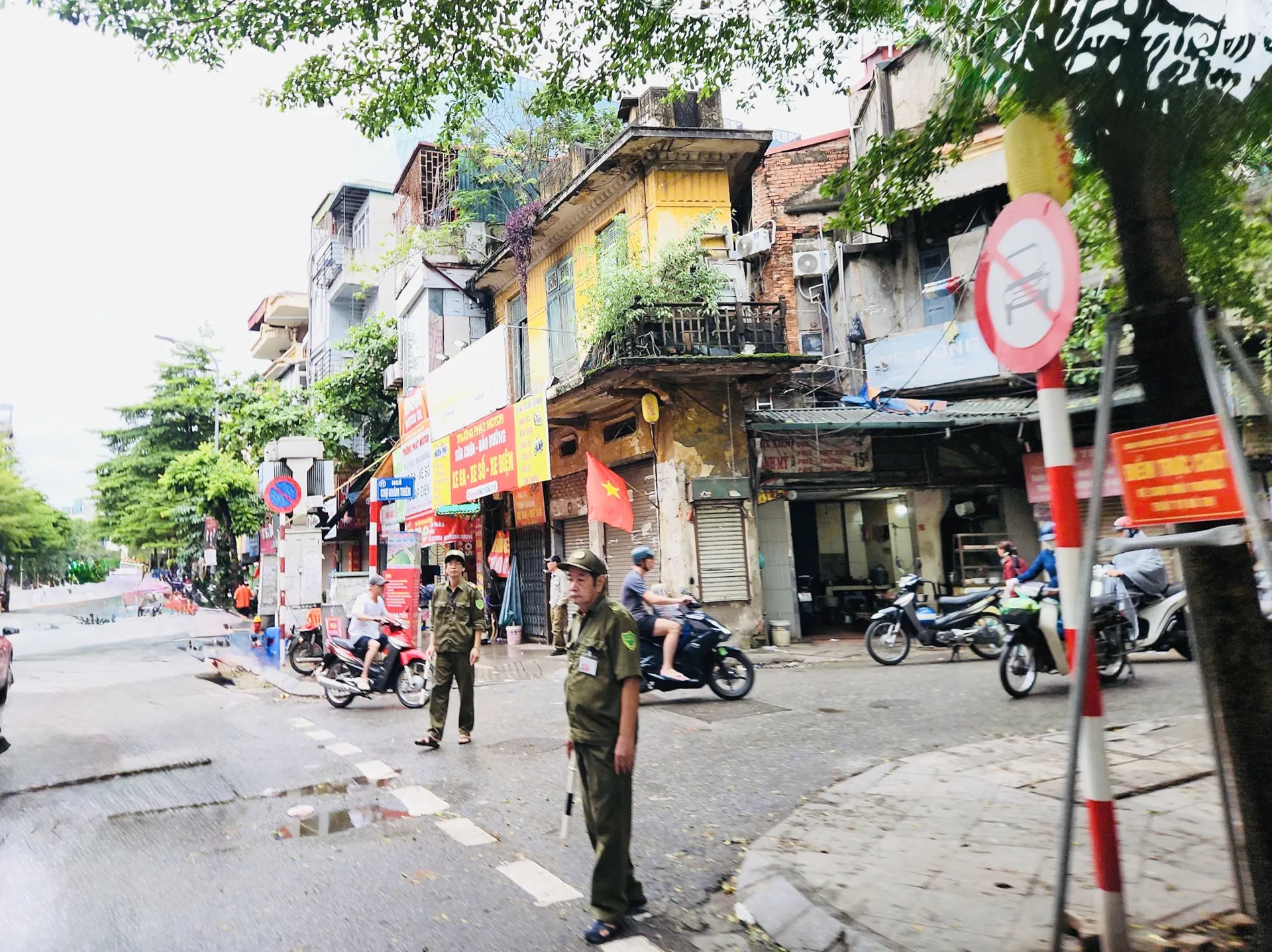 Phường Văn Miếu – Quốc Tử Giám chủ động ứng phó với bão số 3 Wipha