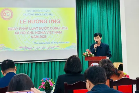 Phường Láng hưởng ứng Ngày Pháp luật Việt Nam năm 2025