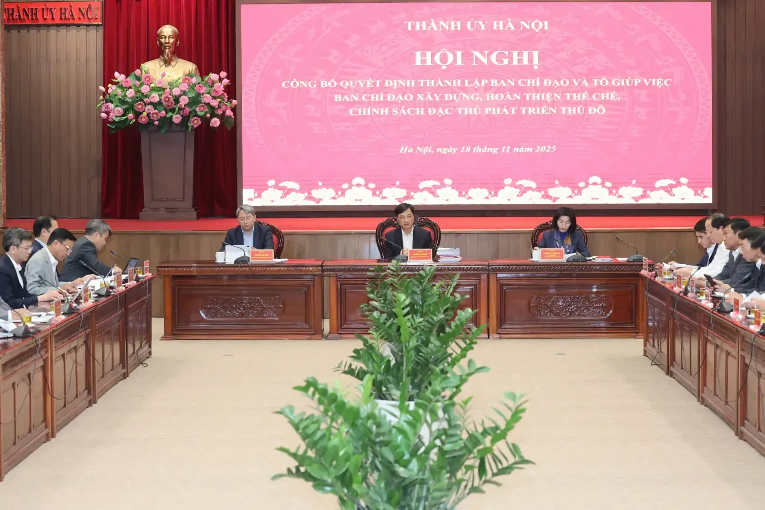 Bí thư Thành ủy Nguyễn Duy Ngọc làm Trưởng Ban Chỉ đạo xây dựng, hoàn thiện thể chế, chính sách đặc thù phát triển Thủ đô