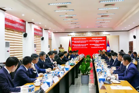 Hà Nội -Vientiane tiếp tục hợp tác chặt chẽ, bền vững