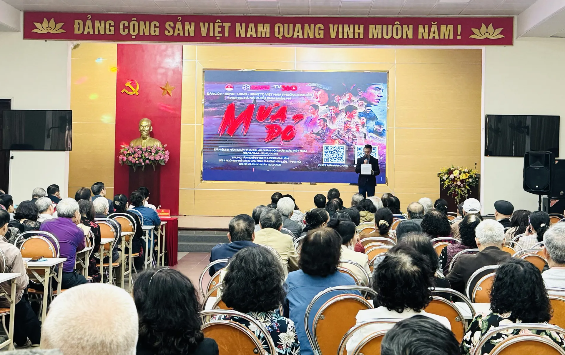 Lan tỏa tinh thần yêu nước qua chương trình chiếu phim “Mưa đỏ”