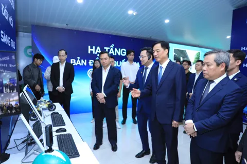 Bí thư Thành ủy Nguyễn Duy Ngọc tham quan triển lãm Mạng lưới đổi mới sáng tạo Hà Nội
