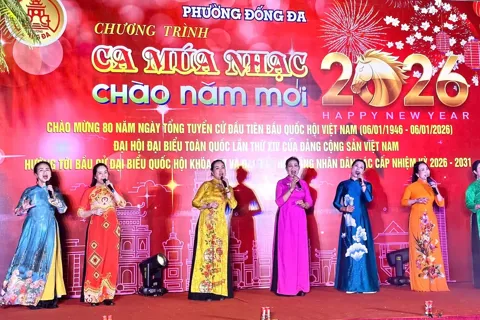 Phường Đống Đa lan tỏa niềm tin với Đảng qua đêm ca múa nhạc chào xuân