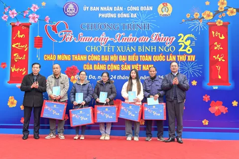 “Tết sum vầy – Xuân ơn Đảng”: Lan tỏa tinh thần sẻ chia tại phường Đống Đa